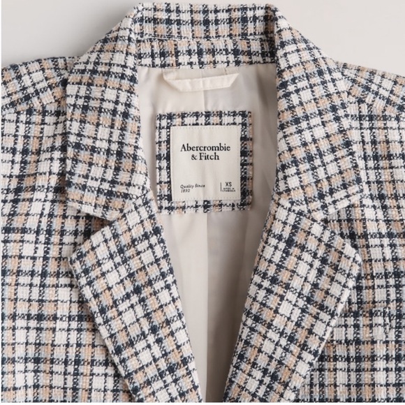NWT Abercrombie Plaid Tweed Cropped Blazer - Picture 2 of 4